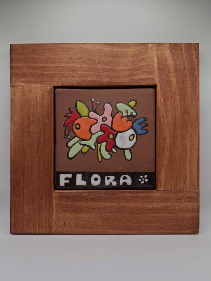 Flora tile